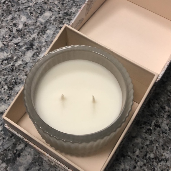 ♥️RACHEL ZOE Neroli Bergamot SOY BLEND 8.5oz CANDLE NEW - Picture 2 of 4